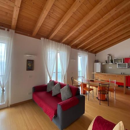 Luxury Penthouse With Big Terrace Lejlighed Argegno Eksteriør billede