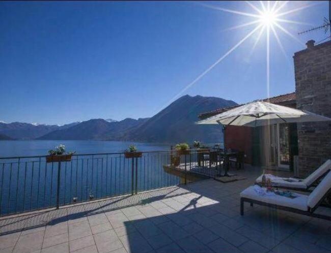 Luxury Penthouse With Big Terrace Lejlighed Argegno Eksteriør billede