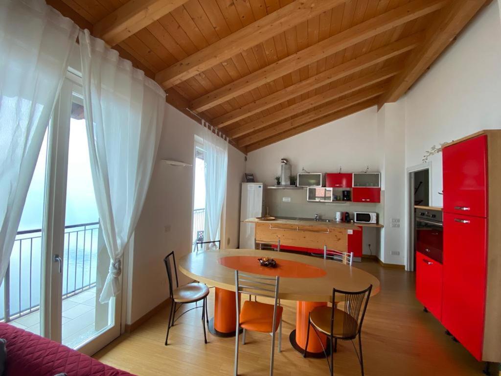 Luxury Penthouse With Big Terrace Lejlighed Argegno Eksteriør billede